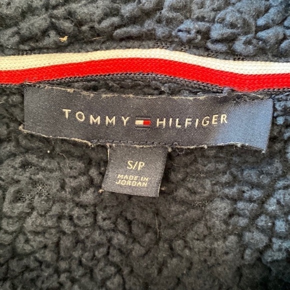 Tommy Hilfiger fleece size small  T28 - Picture 3 of 3